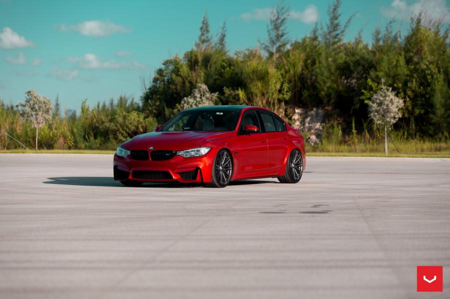  BMW M3 Sedan on Vossen Wheels (VFS4) 2017 года  (фото 38 из 53)